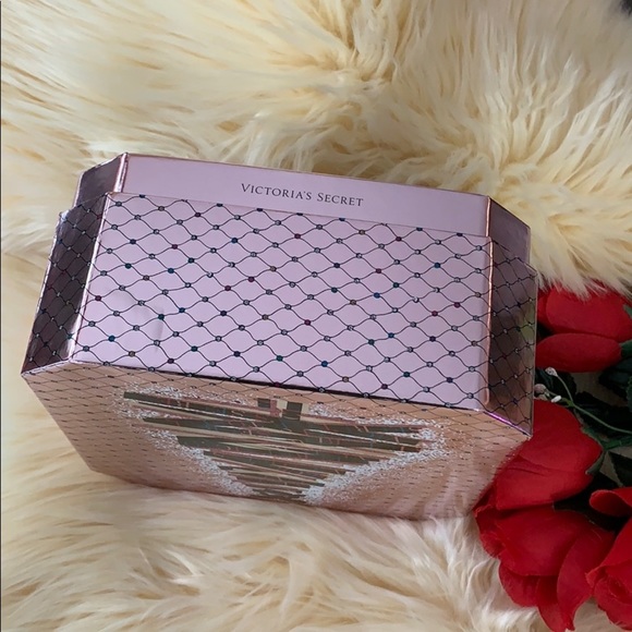 Victoria’s Secret Tease Trio Gift Set - Picture 8 of 10